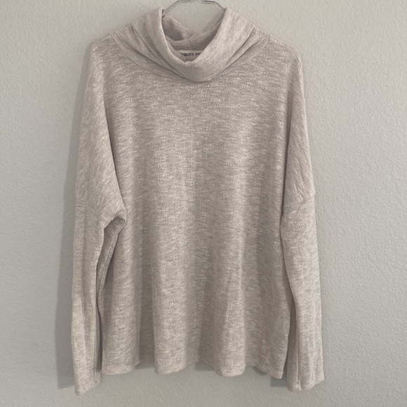 Charlotte Avery Light Weight Sweater - Picture 1 of 7